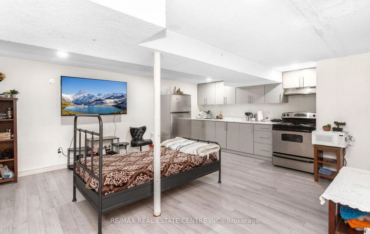 Photo 23 at 1 Tindale Road, Madoc, Brampton