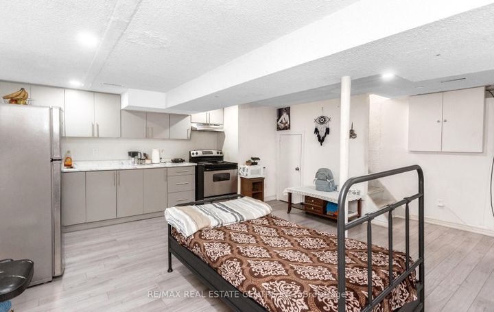 Photo 25 at 1 Tindale Road, Madoc, Brampton