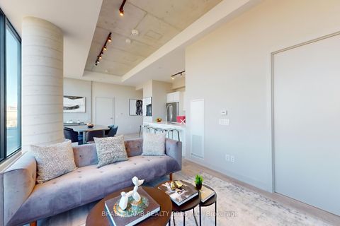 Photo 4 at 1701 - 458 Richmond Street W, Waterfront Communities C1, Toronto