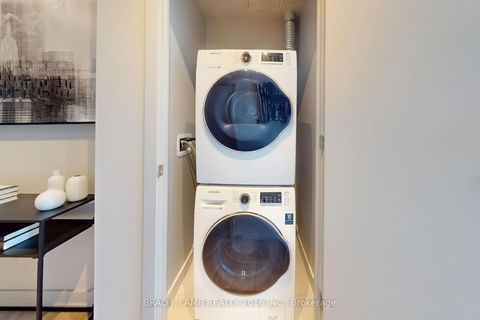 Photo 34 at 1701 - 458 Richmond Street W, Waterfront Communities C1, Toronto