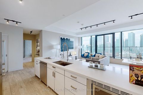 Photo 11 at 1702 - 458 Richmond Street W, Waterfront Communities C1, Toronto