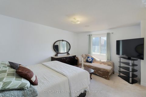 Photo 17 at 8 Lampman Drive, Morningside, Toronto