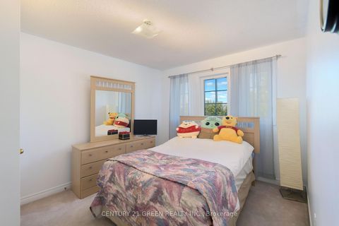 Photo 21 at 8 Lampman Drive, Morningside, Toronto