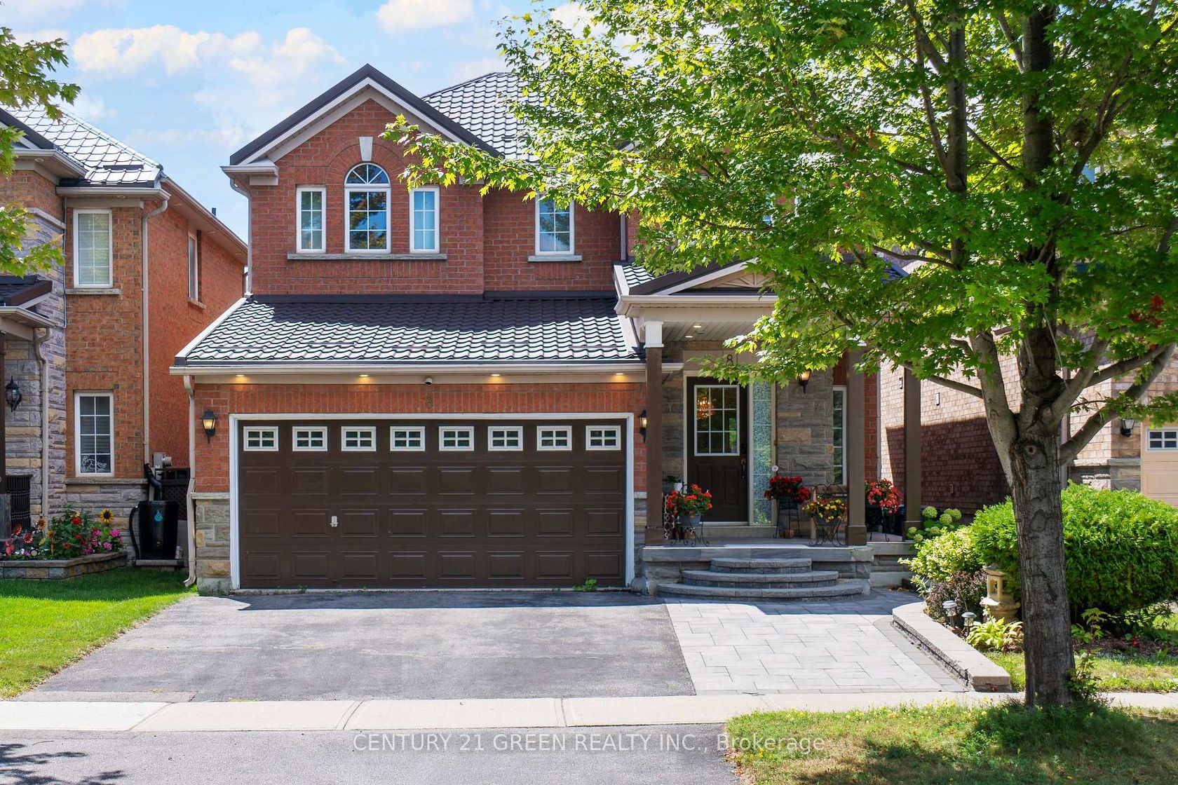 8 Lampman Drive, Morningside, Toronto 