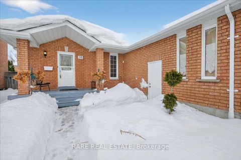 Photo 1 at 30 Mcveigh Drive, Northwest, Barrie