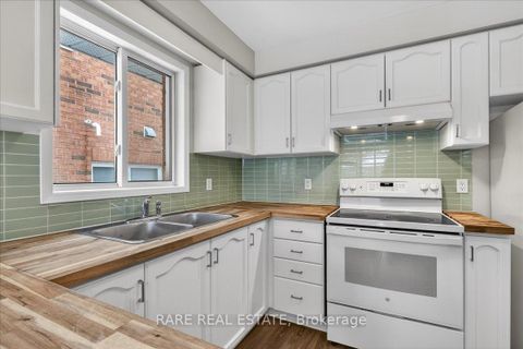 Photo 8 at 30 Mcveigh Drive, Northwest, Barrie