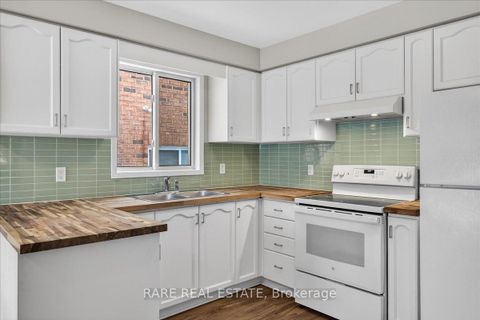 Photo 19 at 30 Mcveigh Drive, Northwest, Barrie