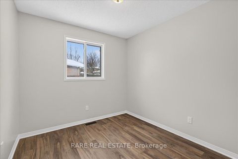 Photo 35 at 30 Mcveigh Drive, Northwest, Barrie