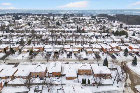 Photo 36 at 30 Mcveigh Drive, Northwest, Barrie