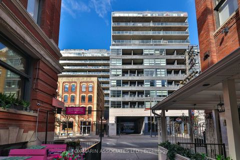 Photo 39 at PH-02 - 478 King Street W, Waterfront Communities C1, Toronto