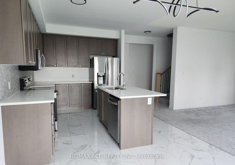 Photo 5 at 976 Andrew Murdoch Street W, Kedron, Oshawa