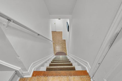 Photo 26 at 6 Mediterra Drive, Vellore Village, Vaughan