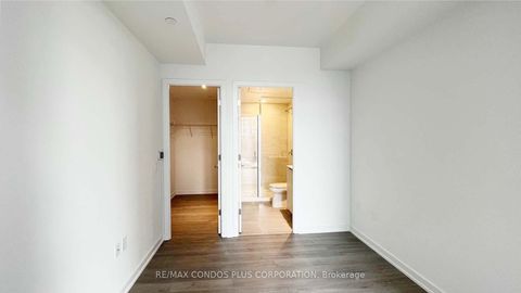 Photo 9 at 819 - 50 Power Street, Moss Park, Toronto