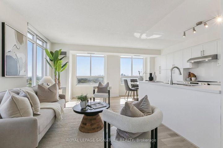 Photo 2 at 1307 - 18 Kenaston Gardens, Bayview Village, Toronto