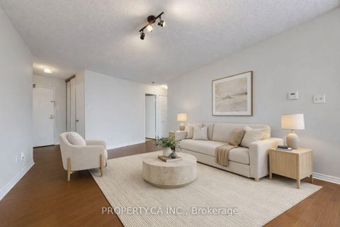 Photo 8 at 1606 - 260 Queens Quay W, Waterfront Communities C1, Toronto