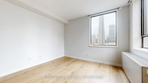 Photo 11 at 1606 - 260 Queens Quay W, Waterfront Communities C1, Toronto