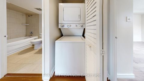 Photo 19 at 1606 - 260 Queens Quay W, Waterfront Communities C1, Toronto