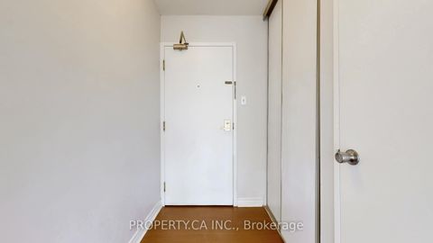 Photo 20 at 1606 - 260 Queens Quay W, Waterfront Communities C1, Toronto