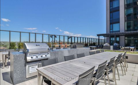 Photo 23 at 1910 - 1926 Lake Shore Boulevard W, South Parkdale, Toronto