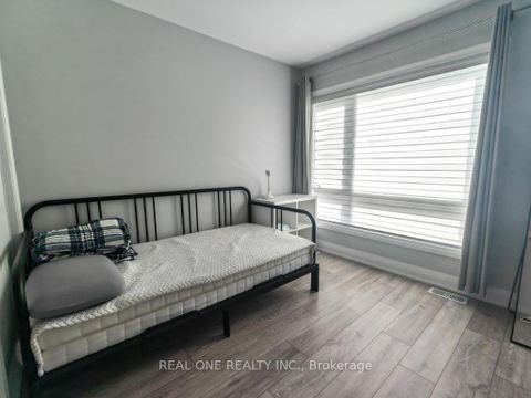 Photo 17 at 19 Woodstream Drive, Clairville, Toronto