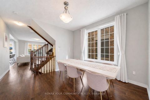 Photo 4 at 14 Faust Ridge, Kleinburg, Vaughan