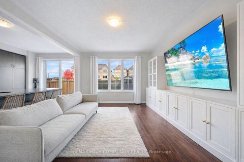 Photo 8 at 14 Faust Ridge, Kleinburg, Vaughan