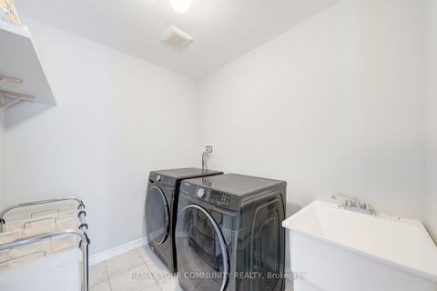 Photo 26 at 14 Faust Ridge, Kleinburg, Vaughan