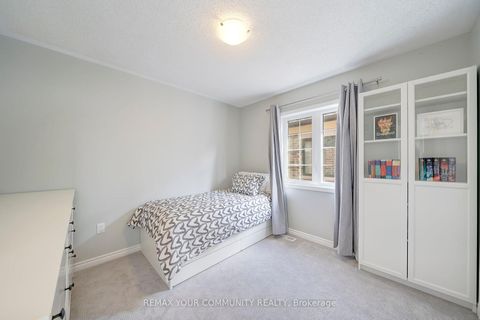 Photo 30 at 14 Faust Ridge, Kleinburg, Vaughan