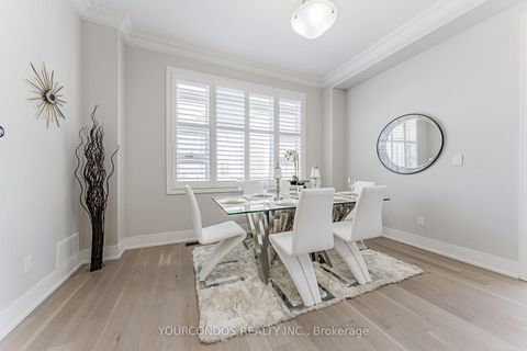 Photo 4 at 18 HARMAN Avenue, Rural Richmond Hill, Richmond Hill