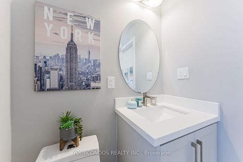 Photo 6 at 18 HARMAN Avenue, Rural Richmond Hill, Richmond Hill