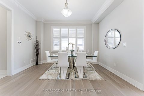 Photo 7 at 18 HARMAN Avenue, Rural Richmond Hill, Richmond Hill