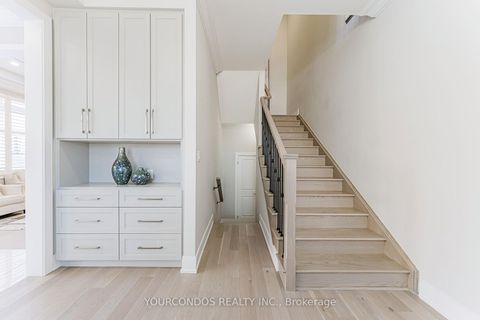 Photo 8 at 18 HARMAN Avenue, Rural Richmond Hill, Richmond Hill