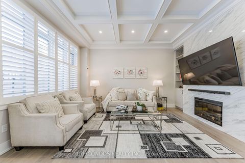 Photo 9 at 18 HARMAN Avenue, Rural Richmond Hill, Richmond Hill