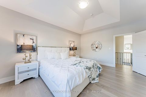 Photo 24 at 18 HARMAN Avenue, Rural Richmond Hill, Richmond Hill