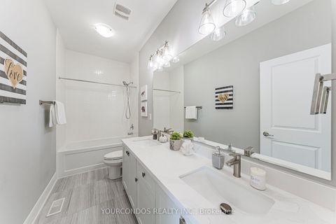 Photo 32 at 18 HARMAN Avenue, Rural Richmond Hill, Richmond Hill