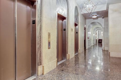 Photo 13 at 723 - 1 King Street W, Bay Street Corridor, Toronto