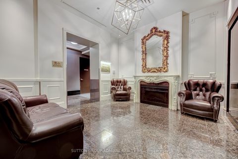 Photo 14 at 723 - 1 King Street W, Bay Street Corridor, Toronto