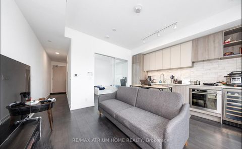 Photo 4 at 617 - 2020 Bathurst Street, Cedarvale, Toronto