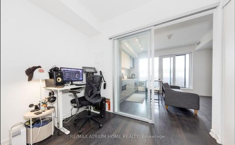 Photo 7 at 617 - 2020 Bathurst Street, Cedarvale, Toronto