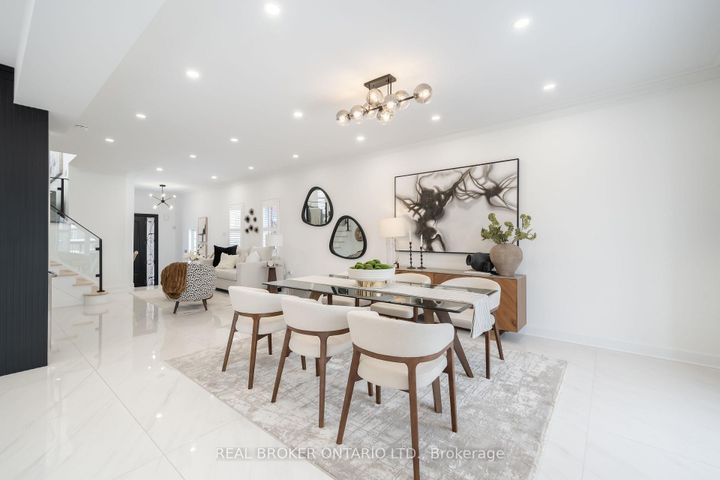 Photo 6 at 33 Carnoustie Crescent, Jefferson, Richmond Hill