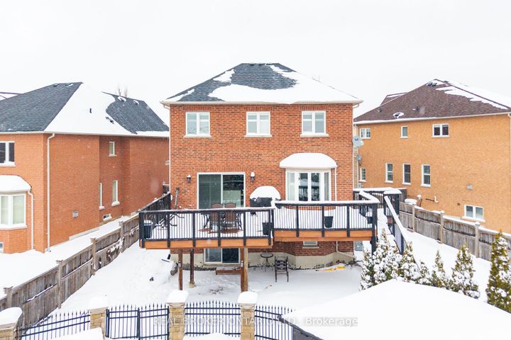 Photo 39 at 33 Carnoustie Crescent, Jefferson, Richmond Hill