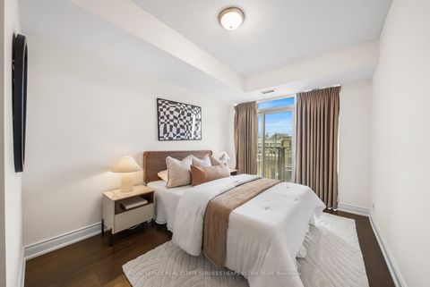 Photo 15 at 308 - 650 Mount Pleasant Road, Mount Pleasant West, Toronto