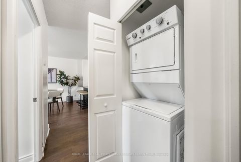 Photo 23 at 308 - 650 Mount Pleasant Road, Mount Pleasant West, Toronto