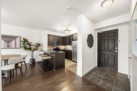 Photo 24 at 308 - 650 Mount Pleasant Road, Mount Pleasant West, Toronto