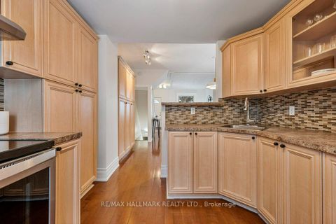 Photo 15 at 203 Oakcrest Avenue, Danforth, Toronto