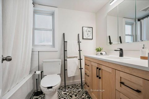 Photo 21 at 203 Oakcrest Avenue, Danforth, Toronto