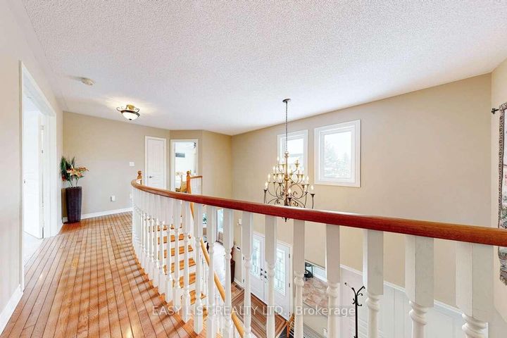 Photo 27 at 37 Nevada Crescent, Rural Vaughan, Vaughan