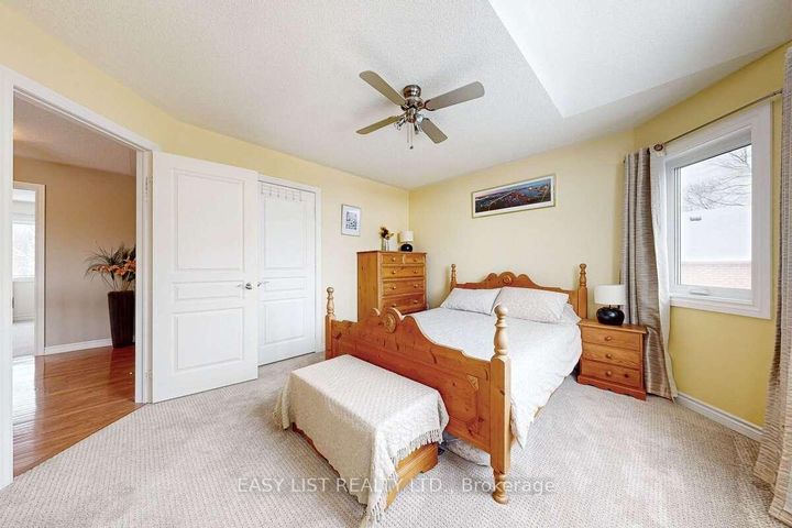 Photo 29 at 37 Nevada Crescent, Rural Vaughan, Vaughan