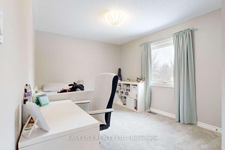 Photo 35 at 37 Nevada Crescent, Rural Vaughan, Vaughan