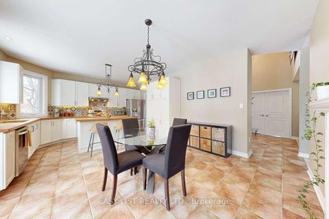 Photo 14 at 37 Nevada Crescent, Rural Vaughan, Vaughan